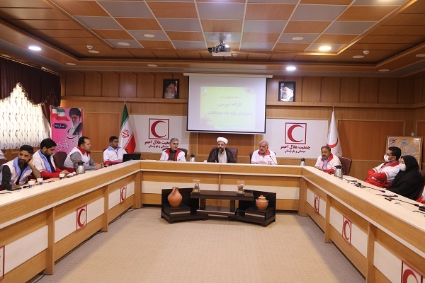 خدمت به خلق خدا مهمترین کار برای رضایت الهی است
