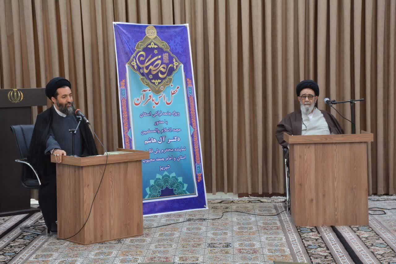 قاریان و حافظان قرآن از رویشهای انقلاب اسلامی هستند