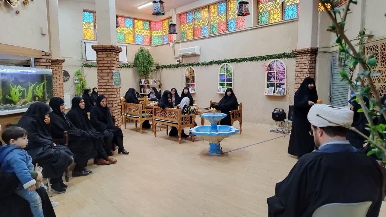 نشست هم اندیشی با مسئولین مؤسسات و خانه قرآن و مربیهای قرآنی شهرستان همدان