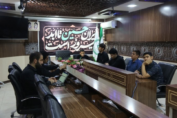 حضور عوامل برنامه «محفل» با هدف شناسایی ظرفیتهای قرآنی استان