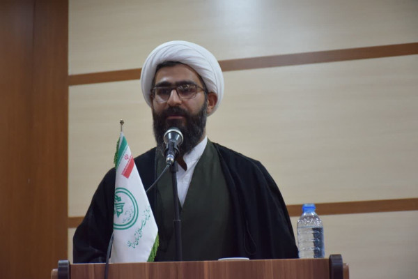 با تمام توان در مسیر تعالی قرآن و اهلبیت خواهم کوشید