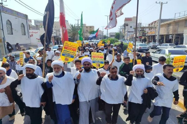 راهپیمایی روحانیون کفنپوش در محکوم کردن ترور شهید سید حسن نصرالله برگزار شد