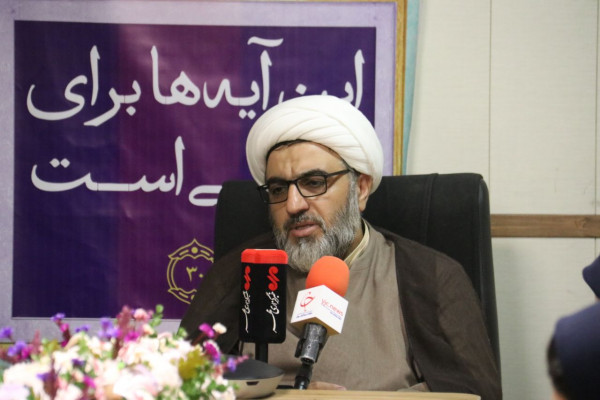 زندگی با آیهها پرچمدار بزرگ پویش مردمی در کشور است