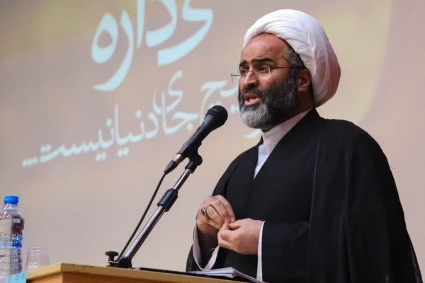ایرانِ قرآنی، پیروز در مواجهه با فتنهها و تجاوز دشمنان