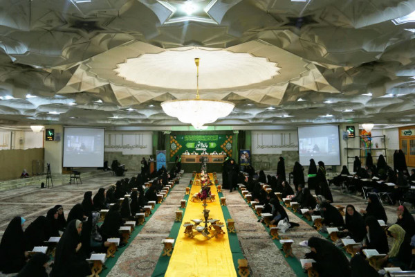 محفل قرآنی بینالمللی «امت پیروز» در قم برپا شد