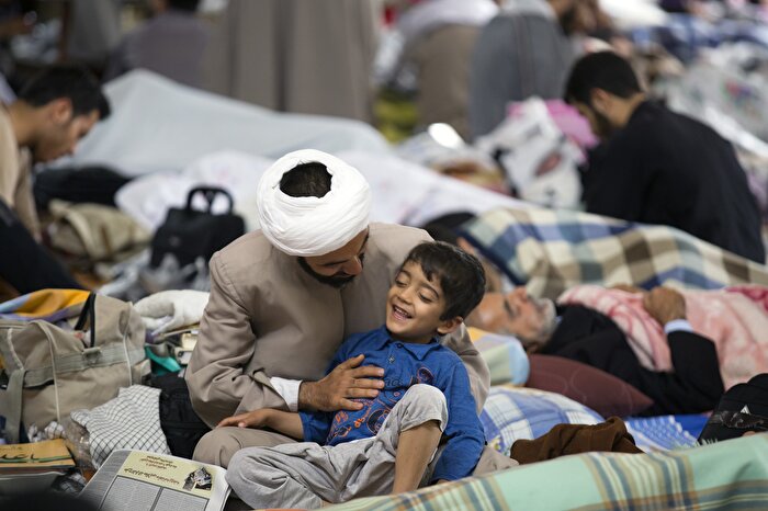 آغاز مراسممعنوی اعتکاف با حضور ۶ هزار معتکف در سیستان و بلوچستان آغاز مراسممعنوی اعتکاف با حضور ۶ هزار معتکف در سیستان و بلوچستان