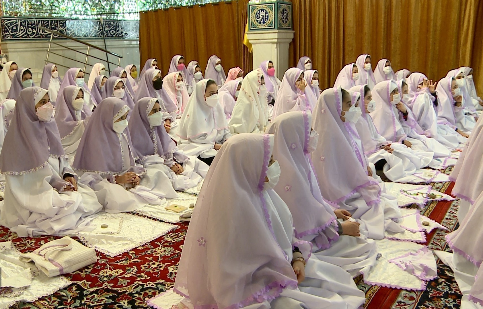 برگزاری جشن تکلیف برای ۱۱۰۰ دانشآموز دختر شهر رودان برگزاری جشن تکلیف برای ۱۱۰۰ دانشآموز دختر شهر رودان