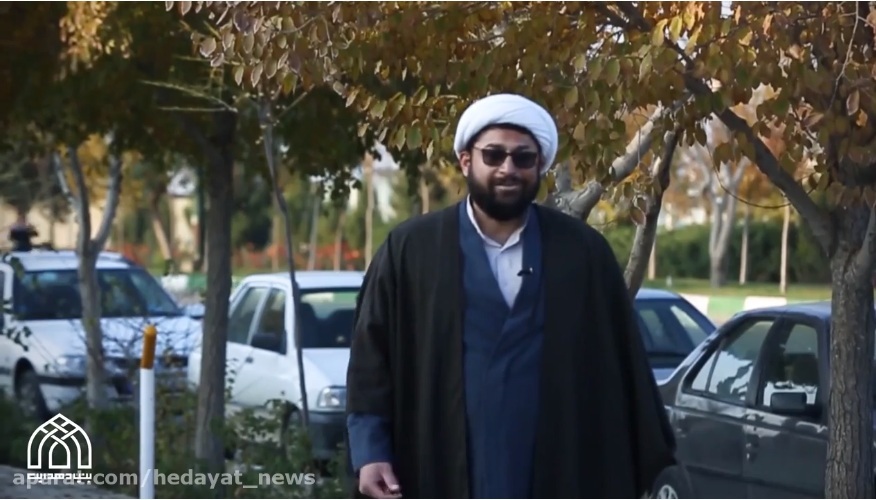 ۳۰۰ سفر و دیدار با ۱۵۰۰ امام محله و روستا در ماه رمضان ۳۰۰ سفر و دیدار با ۱۵۰۰ امام محله و روستا در ماه رمضان