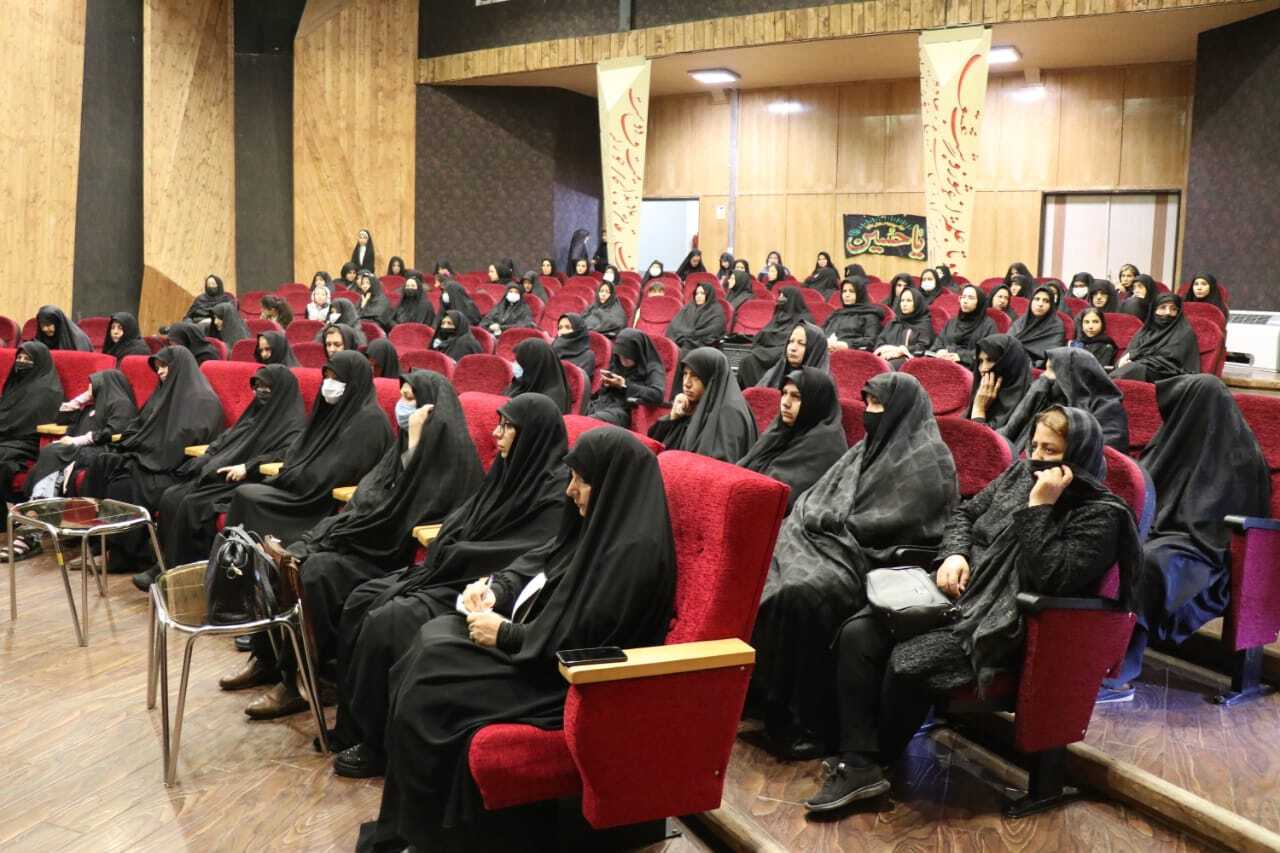 تبیین حقايق عاشورا به اندازه قیام آن داراي اهمیت است تبیین حقايق عاشورا به اندازه قیام آن داراي اهمیت است