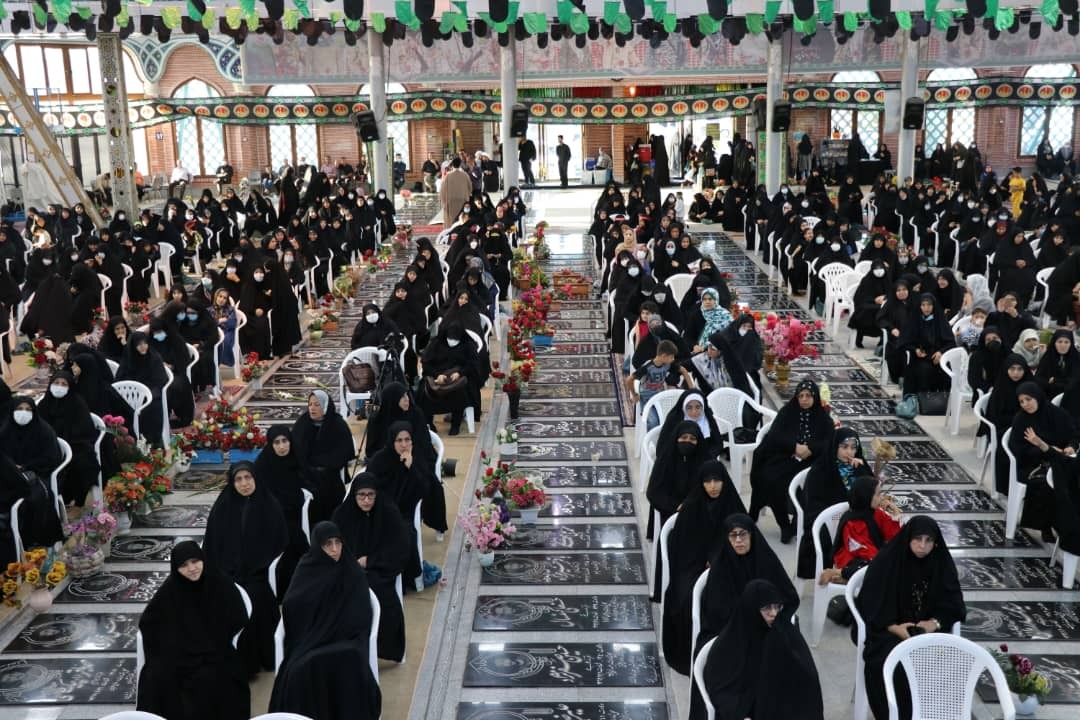 تجمع بزرگ بانوان زینبی در رشت برگزار شد تجمع بزرگ بانوان زینبی در رشت برگزار شد