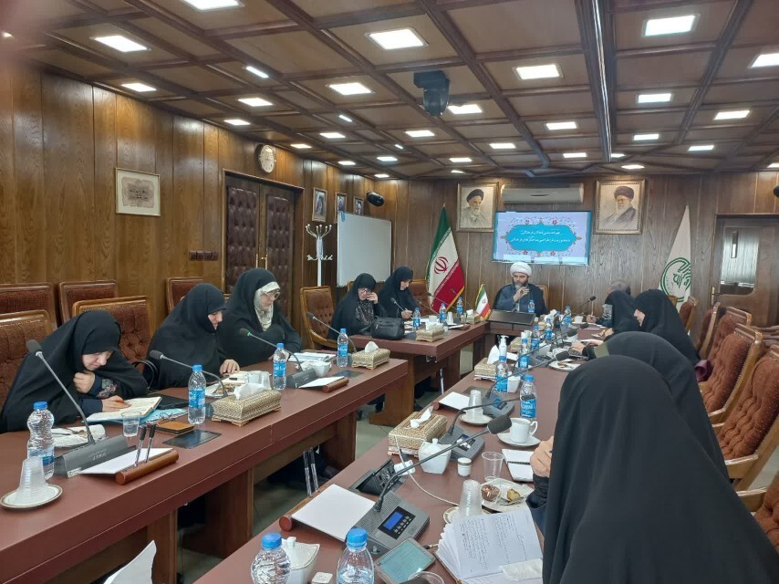 مسئله زنان به عنوان موضوع اصلی در بازسازی ساختار فرهنگی، باید بررسی شود مسئله زنان به عنوان موضوع اصلی در بازسازی ساختار فرهنگی، باید بررسی شود