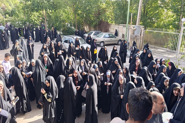 آزمون اعطای مدرک تخصصی به حفاظ قرآن کریم در استان اصفهان